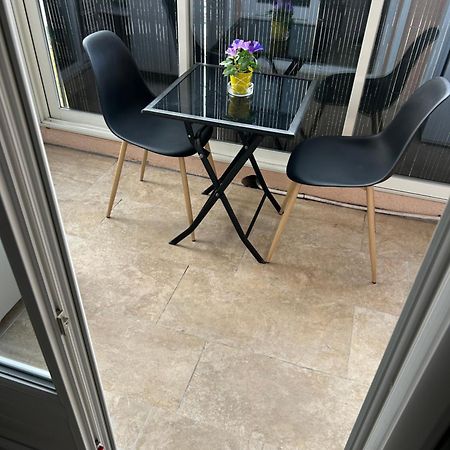 Studio Climatise Proche Port Et Plages La Londe-les-Maures Zewnętrze zdjęcie